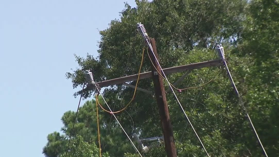 Houston power outage update 98 of CenterPoint customers restored