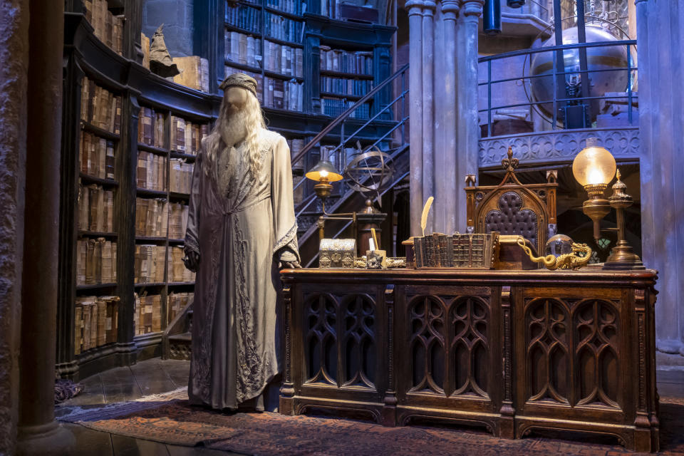 Professor Dumbledores robes in his office at Warner Bros studio tour, The Making of Harry Potter on the 27th of November 2021 in Watford, London, United Kingdom. The Making of Harry Potter is a Warner Bros Studio tour where members of the public can walk around an exhibition and tour through some of the sets, see some of the authentic costumes touch some of the props used in the original Harry Potter Films made by Warner Bros. The Studio Tour in London takes people through the world of JK Rowlings Harry Potter films. (photo by Andrew Aitchison / In pictures via Getty Images)