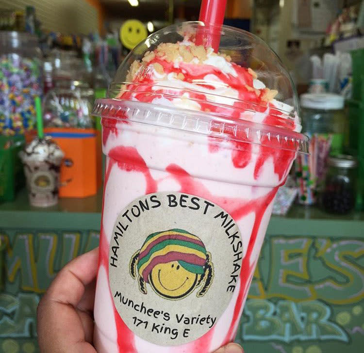 Munchee’s Variety Store: Strawberry Cheesecake Shake