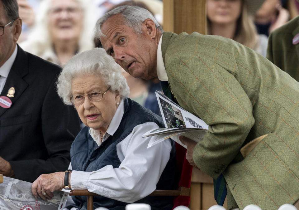 WINDSOR, ENGLAND - JULY 2: Queen Elizabeth II with Head Groom Terry Pendry at the Royal Windsor Horse Show 2021 at Windsor Castle on July 2, 2021 in Windsor, England. (Photo by Mark Cuthbert/UK Press via Getty Images)