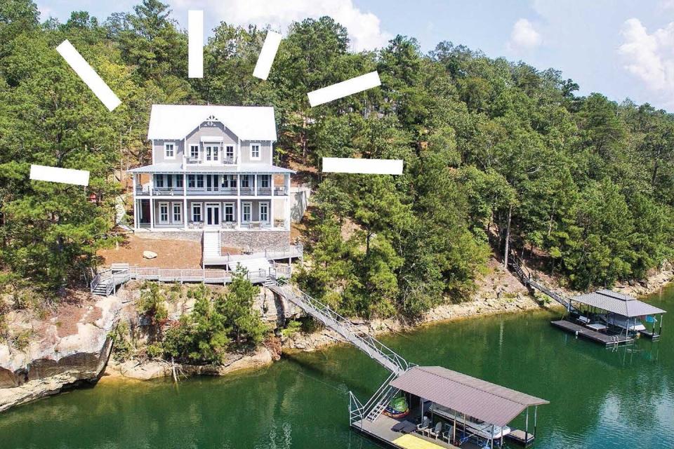 A Vrbo vacation rental home on the short of Lewis Smith Lake, in Alabama