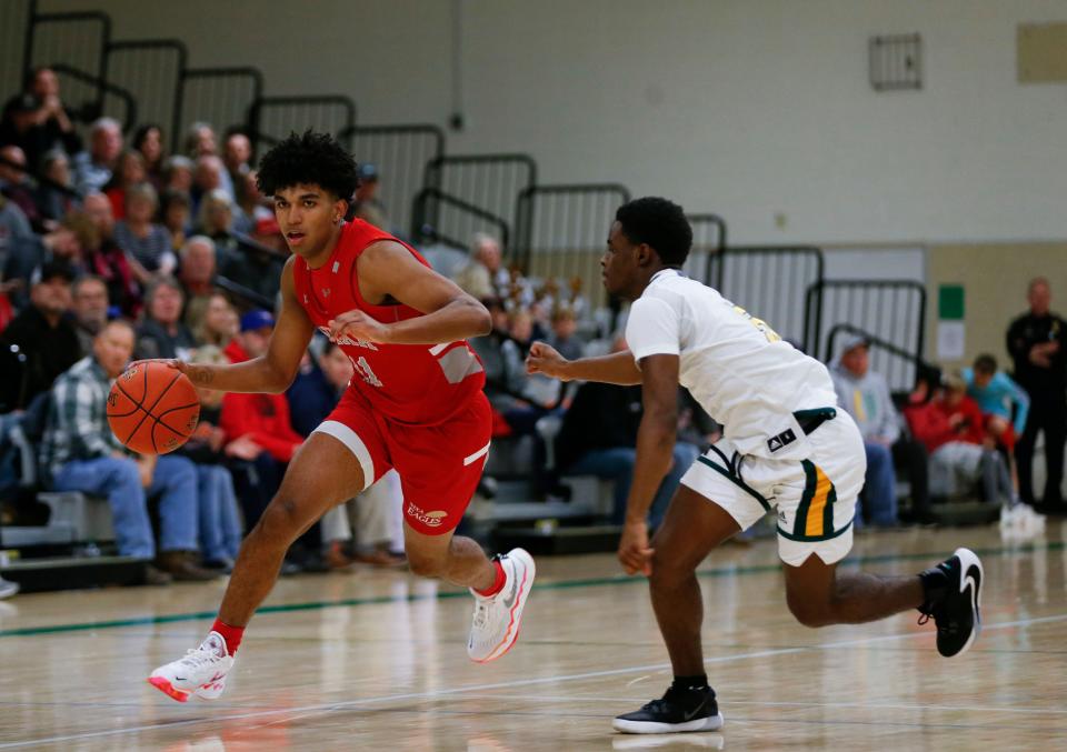 Nixa's Kael Combs drives to the basket during their 48-40 win over the Parkview Vikings on Tuesday, Dec. 7, 2021.