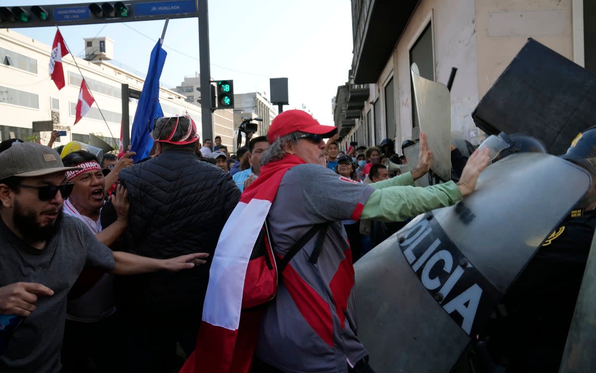 PERÚ-PROTESTA CASTILLO (AP)