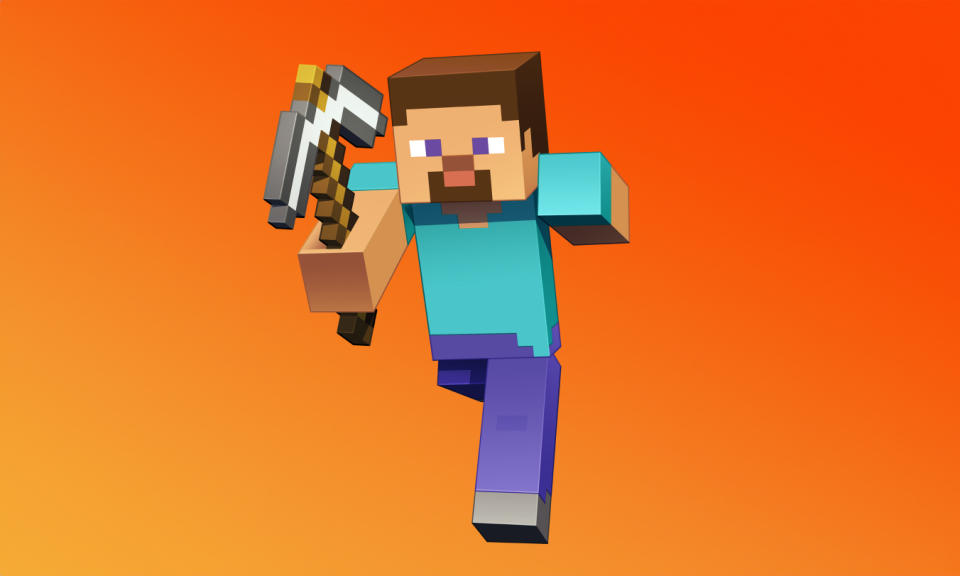 Imagen del personaje Steve (gráficos rudimentarios y en bloques) de Minecraft frente a un fondo degradado naranja.