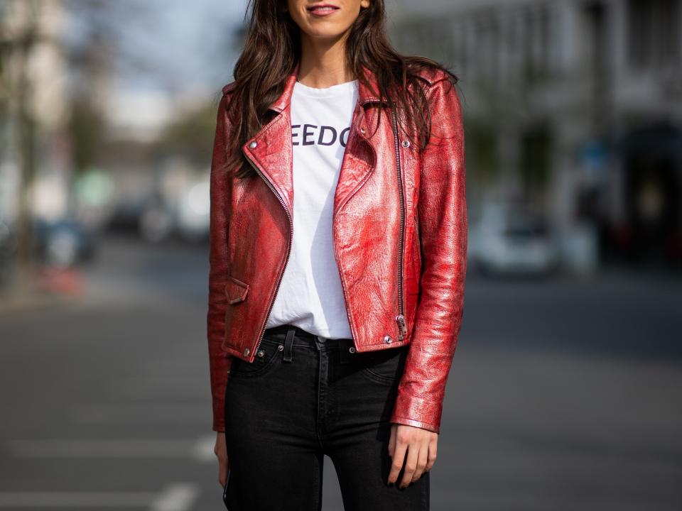 white t-shirt leather jacket outfit