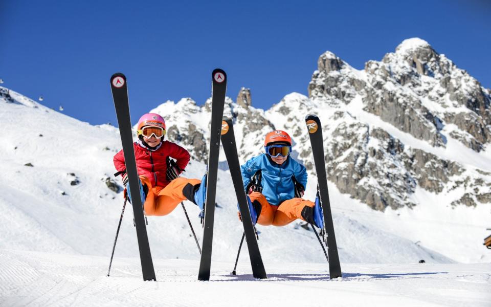 Kids skiing