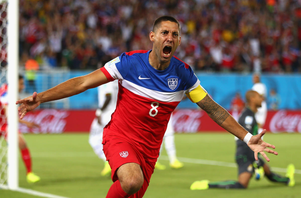 Dempsey scores record goal, leads US into Gold Cup final