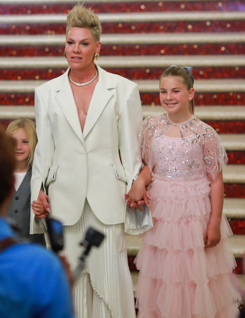 Pink en famille