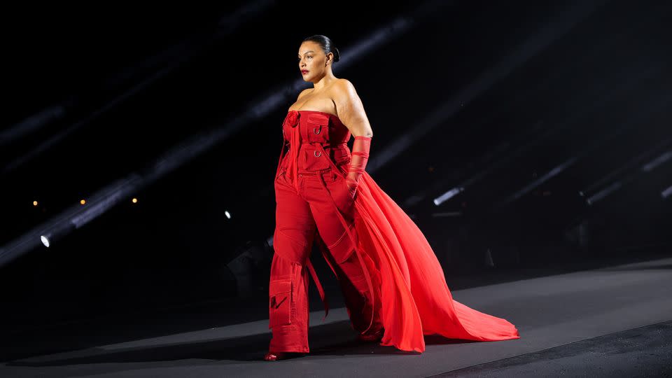 Paloma Elsesser walks the runway at the LuisaViaRoma & British Vogue "Runway Icons" show in Florence on June 14. - Jacopo Raule/Getty Images