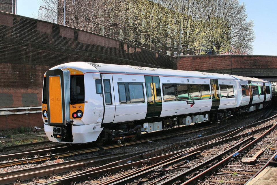 On Bedford to Brighton Thameslink services the rear first-class carriage is declassified: Tadie88/Flickr