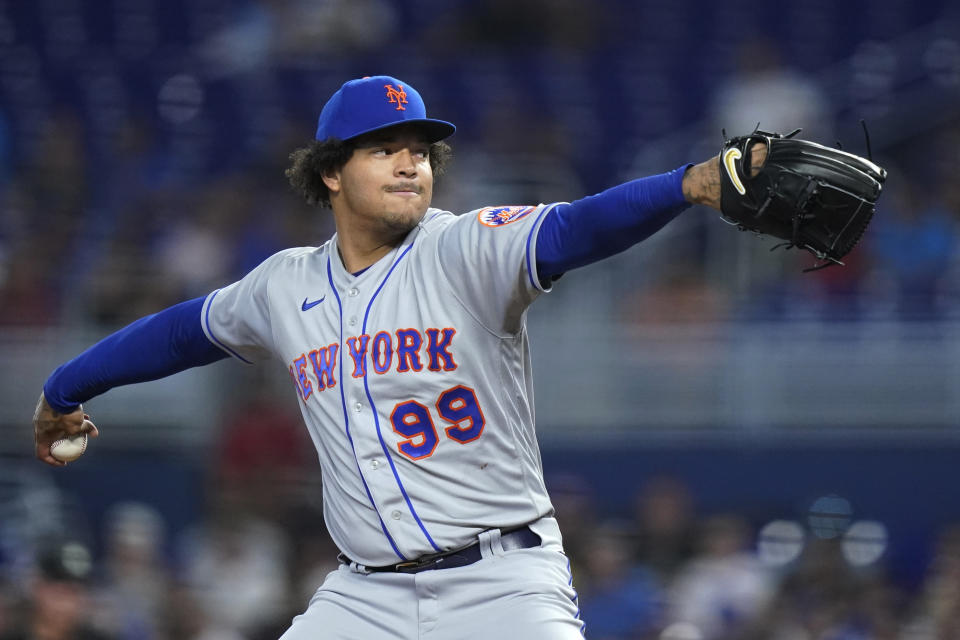 New York Mets starting pitcher Taijuan Walker throws during the first inning of the team's baseball game against the Miami Marlins, Friday, June 24, 2022, in Miami. (AP Photo/Lynne Sladky)