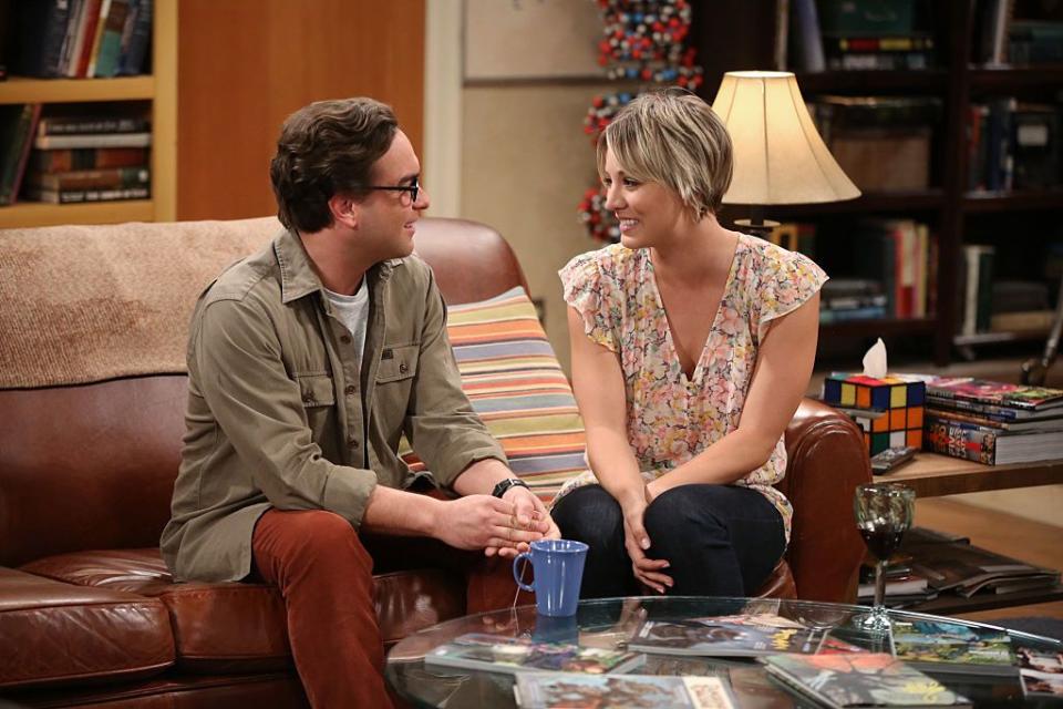 Johnny Galecki and Kaley Cuoco dated in real life.