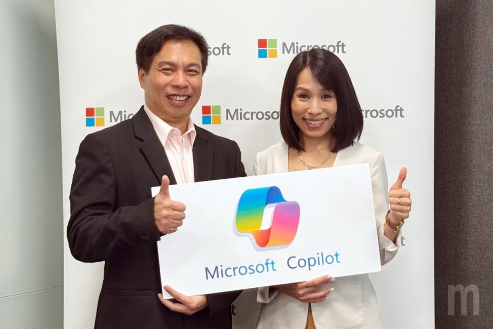 ▲左為台北富邦銀行資訊長張志清，右為台灣微軟大型企業商務事業群總經理李倩