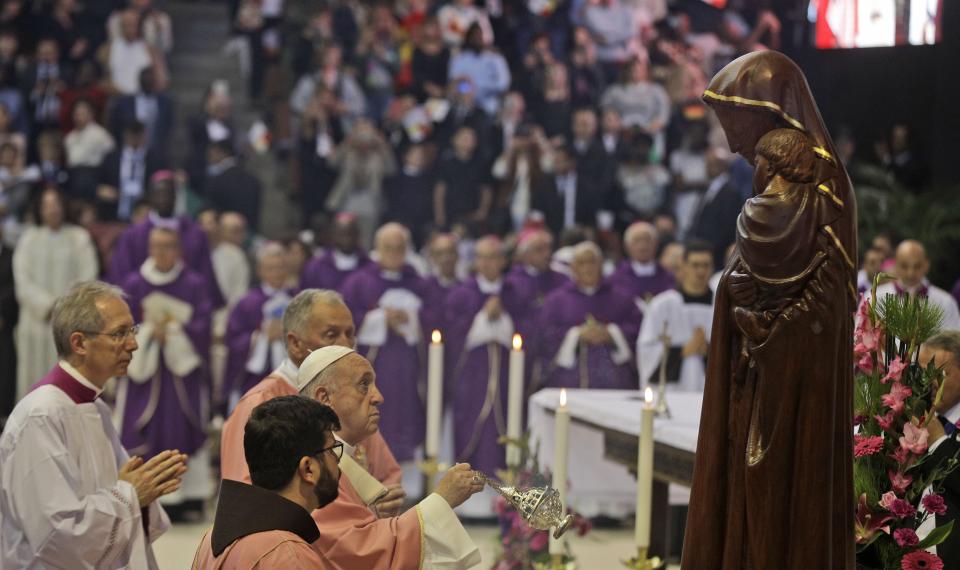 Pope Francis celebrates Mass at Prince Moulay Abdellah Stadium in Rabat, Morocco, Sunday, March 31, 2019. Pope Francis is in Morocco for a two-day trip aimed at highlighting the North African nation's Christian-Muslim ties, while also showing solidarity with migrants at Europe's door and tending to a tiny Catholic flock. (AP Photo/Gregorio Borgia)