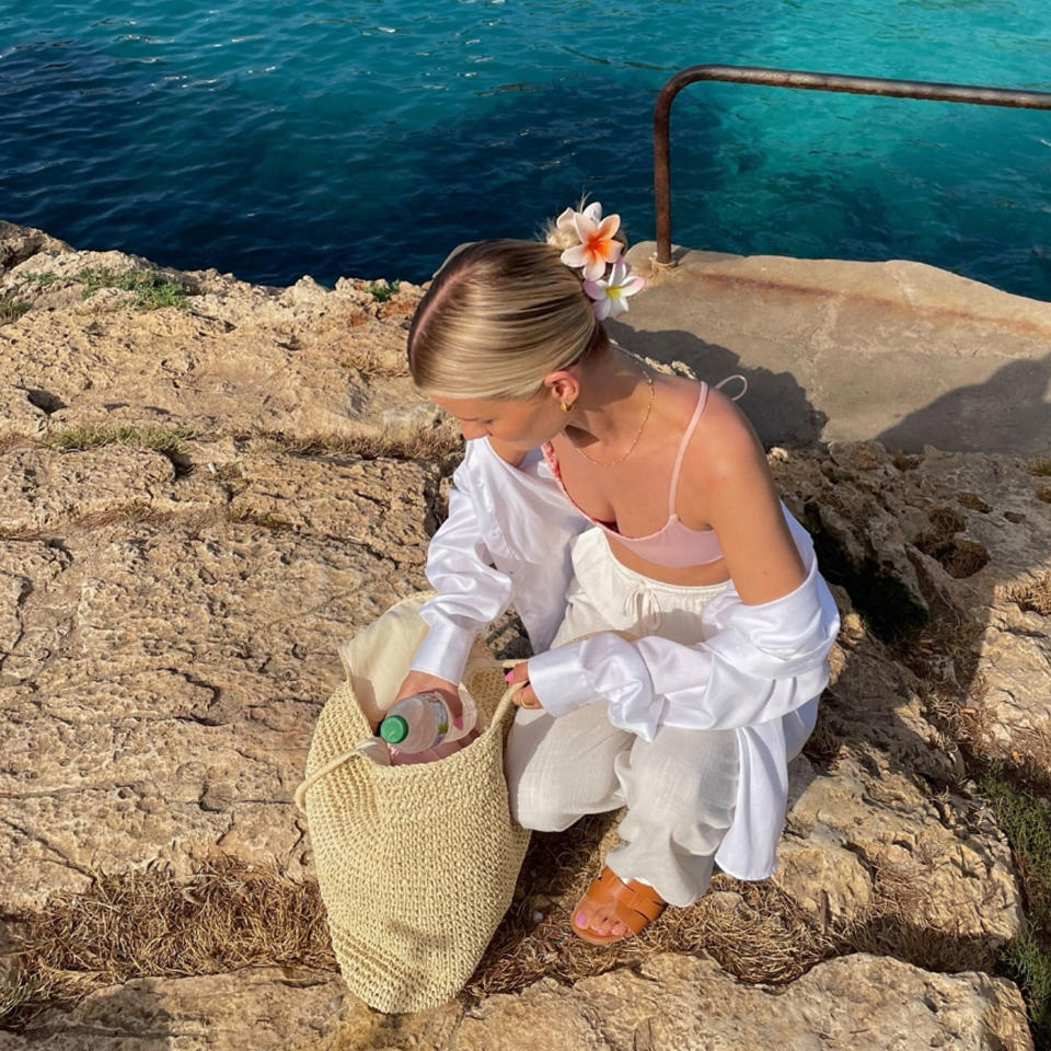 Le chouchou XXL sur un chignon à la plage