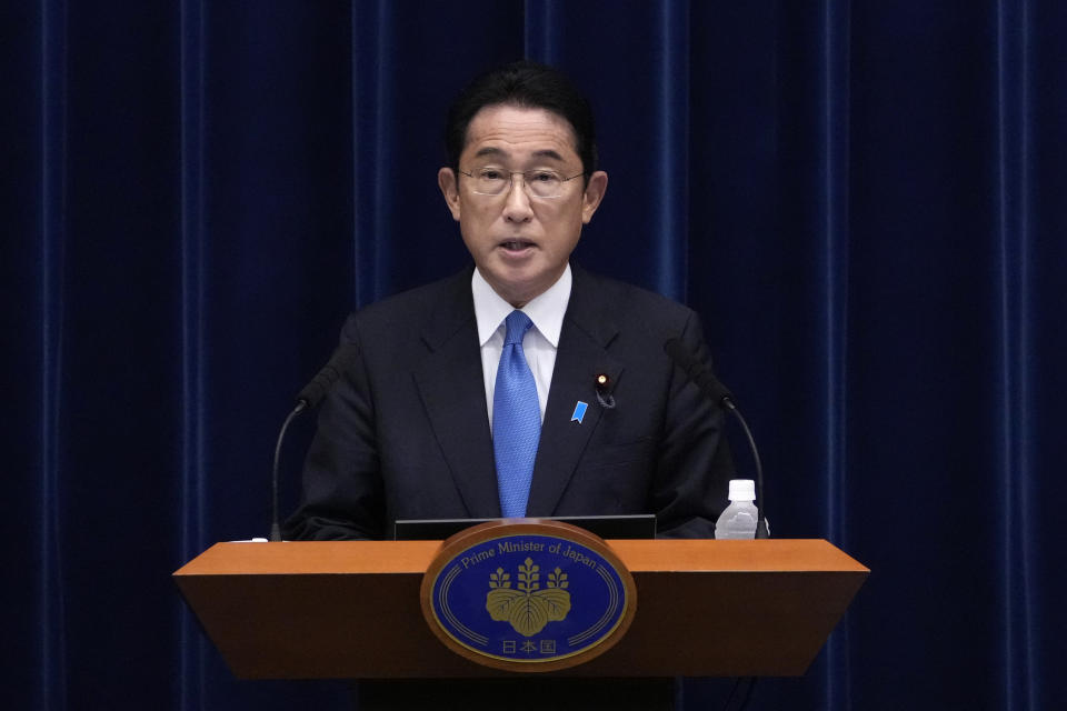 日本首相岸田文雄公布，將於10月11日起正式恢復個人遊客免簽入境，並取消入境人數限制，全面重啟自由行。