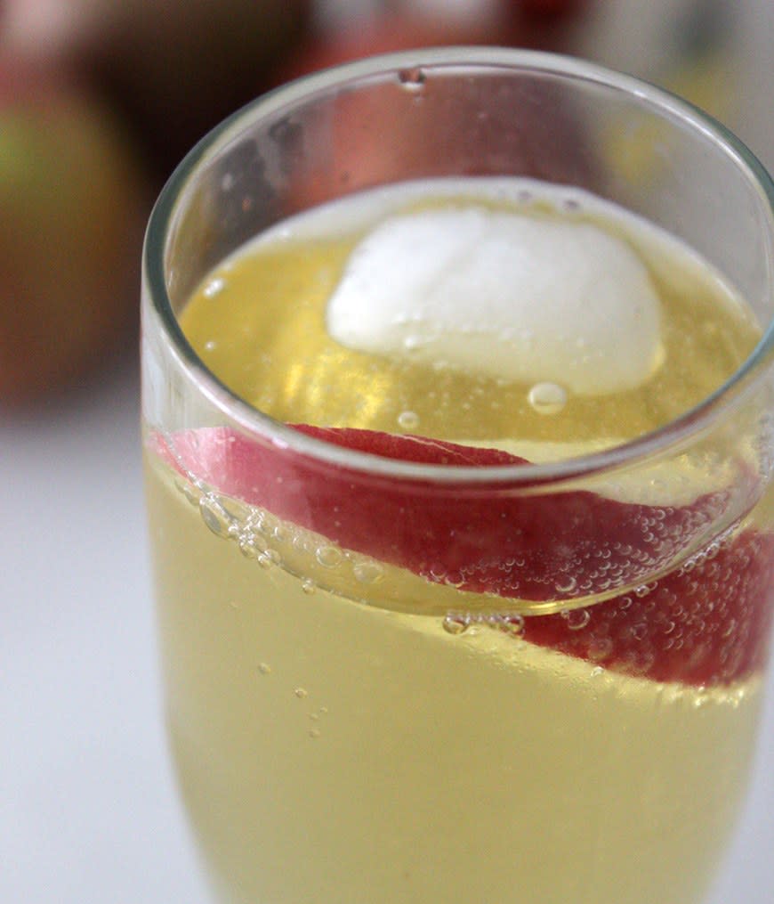 Homemade Sparkling Cider from Pretty Providence