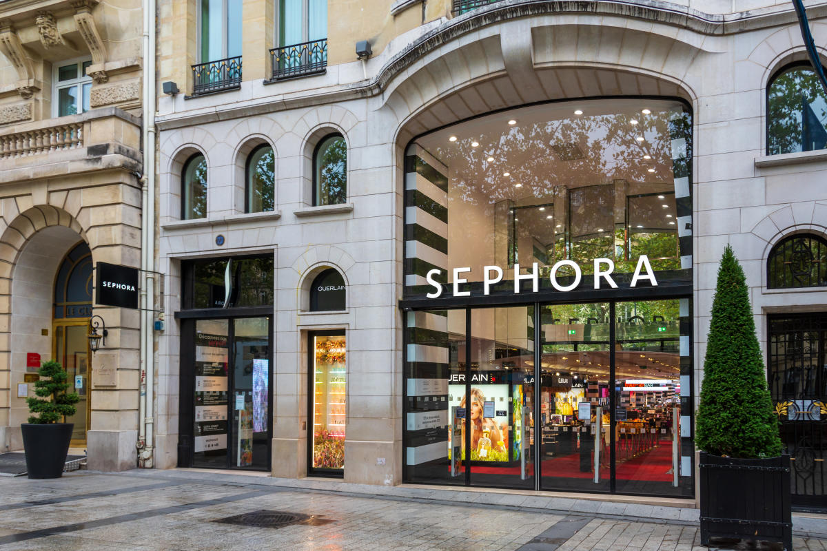 VIRTU is participating in the project for launching SEPHORA stores in  Russia. -/- VIRTU