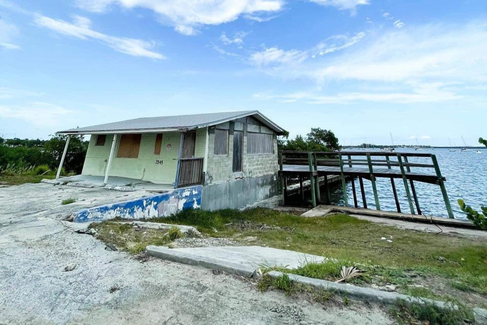 Before it had a restaurant, the original New England Fish Market & Restaurant opened in 1981 on Indian River Drive along the Indian River Lagoon.