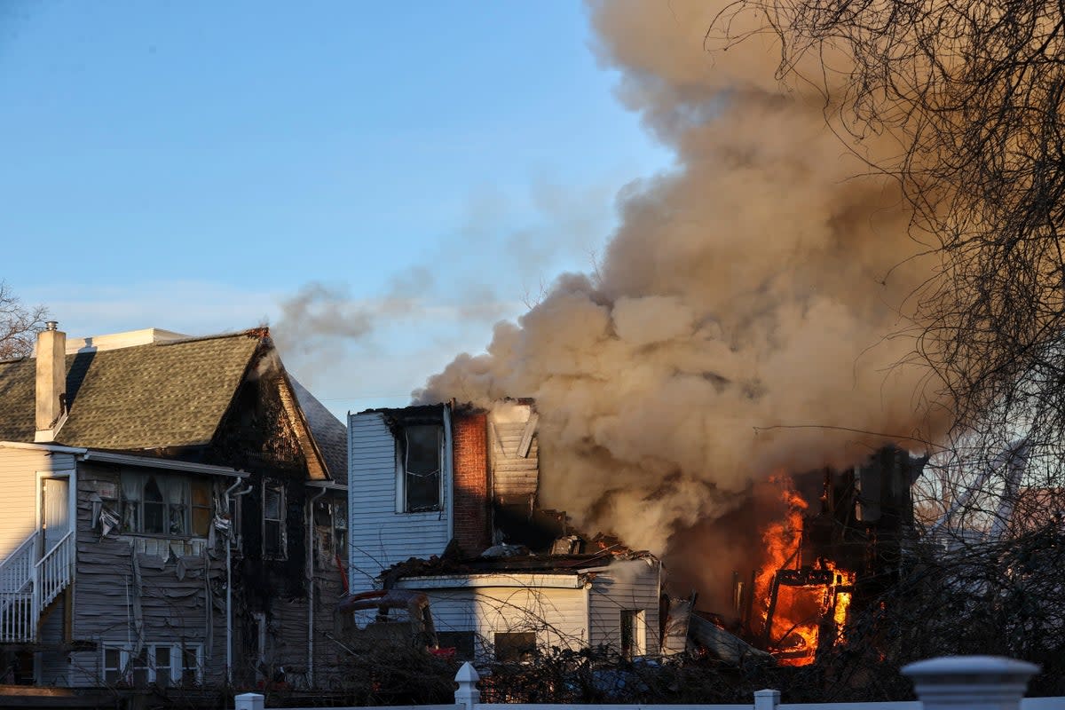 Officers Wounded House Fire (© Copyright 2024 Philadelphia Inquirer)