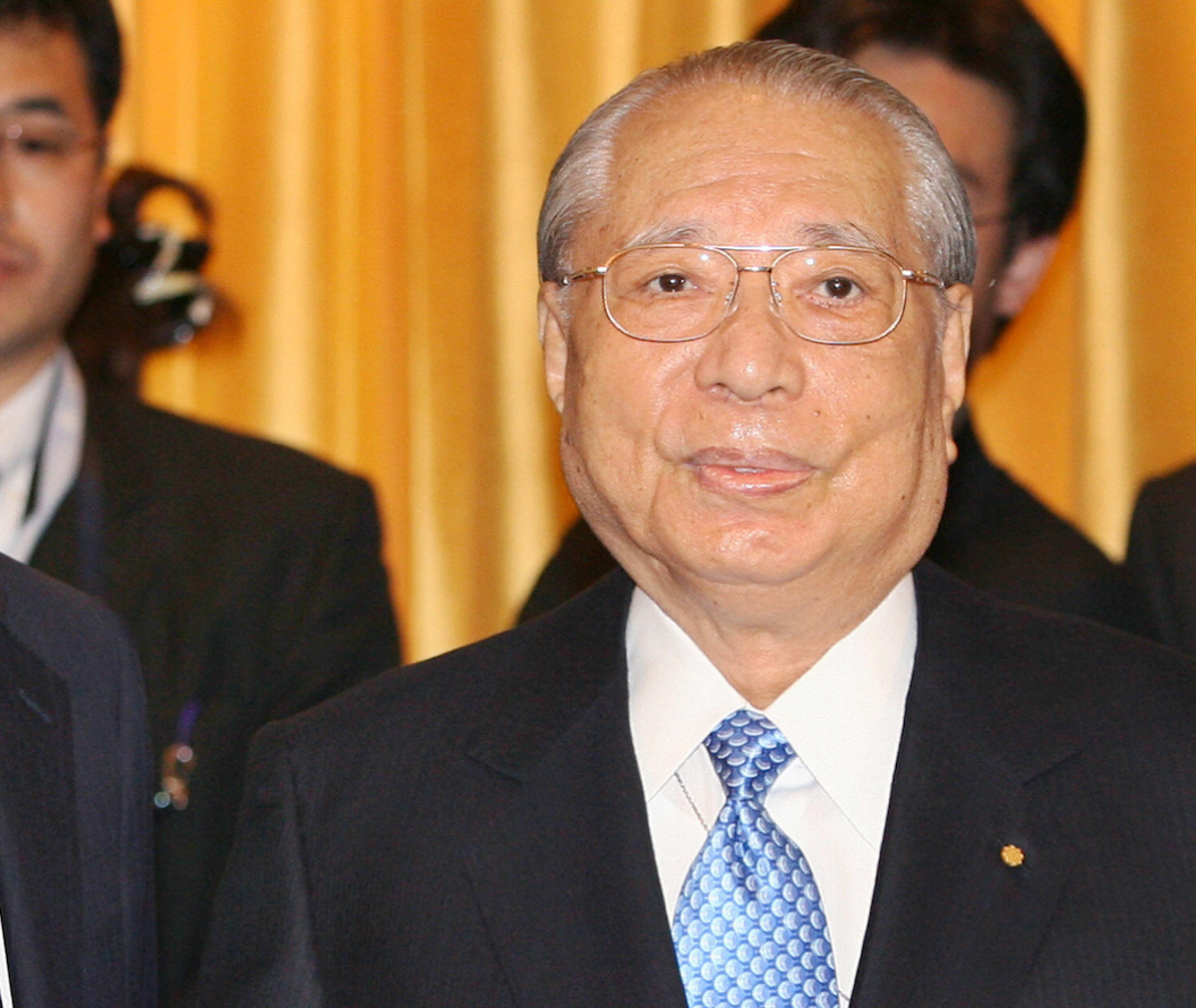 Daisaku Ikeda, former president of the Soka Gakkai International, a lay Buddhist organization in Japan, at a Tokyo hotel, 12 April 2007 (KAZUHIRO NOGI/AFP via Getty Images)