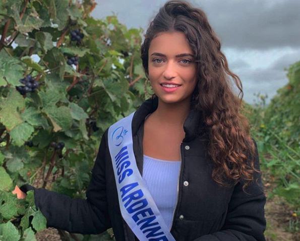 Miss France 2020 : Qui est Lucile Moine, Miss Champagne-Ardenne 2019, sur Instagram ?