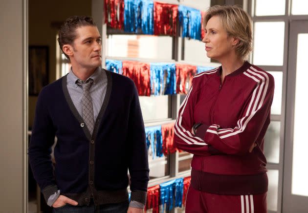 Matthew Morrison and Jane Lynch in an episode of 