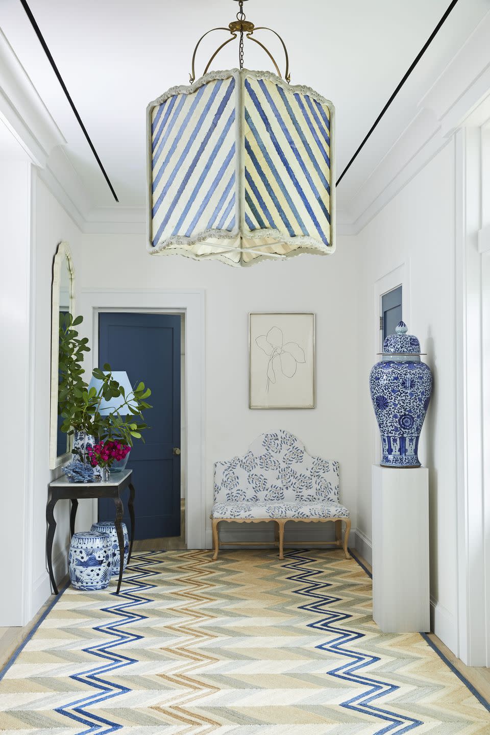 We're Loving These 22 Rooms With Grasscloth Wallpaper