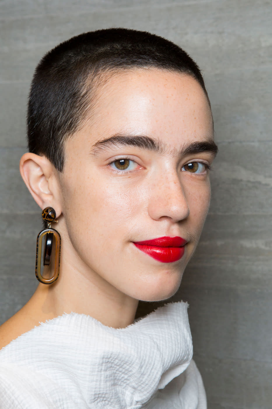 <p>Rachel Comey cast nonmodels in her show, and we love this feminized shaved head. (Photo: Getty Images) </p>