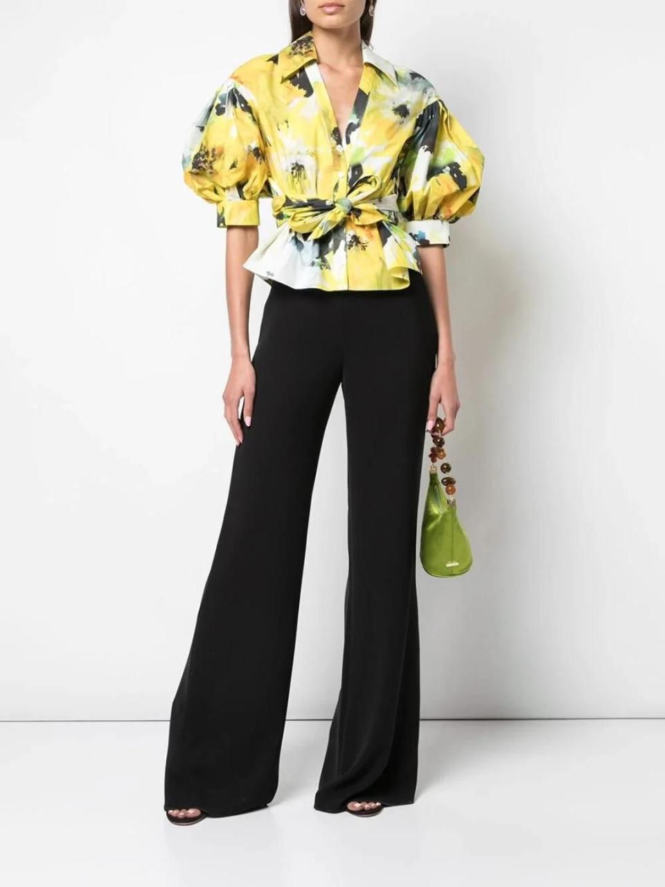 9) Floral Printed Top With Billowing Sleeves