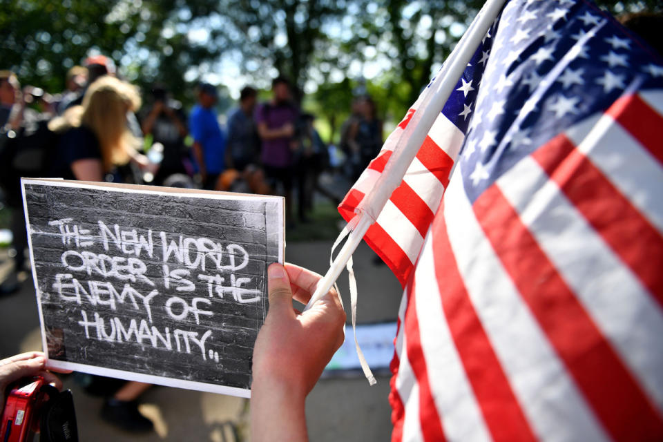 <p>Bernie Sanders supporters gather at FDR park on the second day of the Democratic National Convention (DNC) on July 26, 2016 in Philadelphia. (Photo: Jeff J Mitchell/Getty Images)</p>