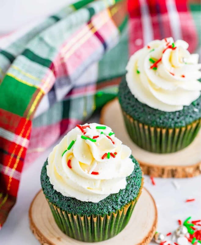 <p>The Country Cook</p><p>This recipe for Homemade Green Velvet Cupcakes tastes just like red velvet cake but is green instead of red, because it's Christmas!</p><p><strong>Get the recipe: <a href="https://www.thecountrycook.net/homemade-green-velvet-cupcakes-recipe/" rel="nofollow noopener" target="_blank" data-ylk="slk:Green Velvet Cupcakes;elm:context_link;itc:0;sec:content-canvas" class="link rapid-noclick-resp">Green Velvet Cupcakes</a></strong></p>