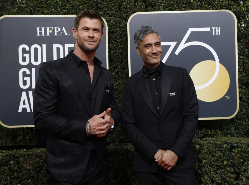 75th Golden Globe Awards – Arrivals – Beverly Hills, California, U.S., 07/01/2018 – Actors Chris Hemsworth (L) and Taika Waititi. REUTERS/Mario Anzuoni