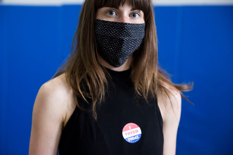 Voters cast their ballot in the Democratic primary in Philadelphia