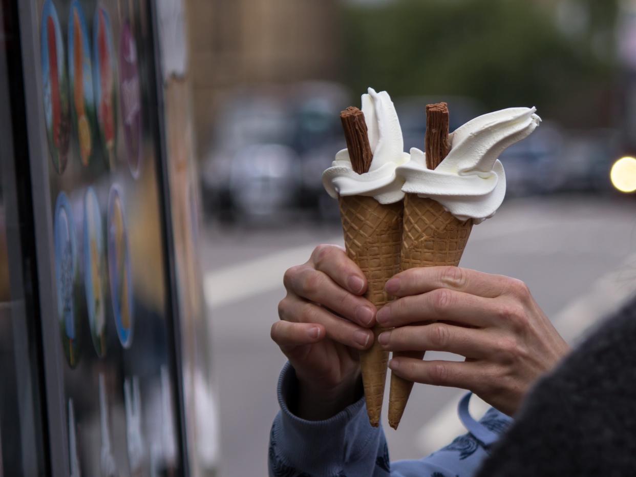 Pair of 99 flake ice creams just brought from an ice cream truck (Getty Images/iStockphoto)