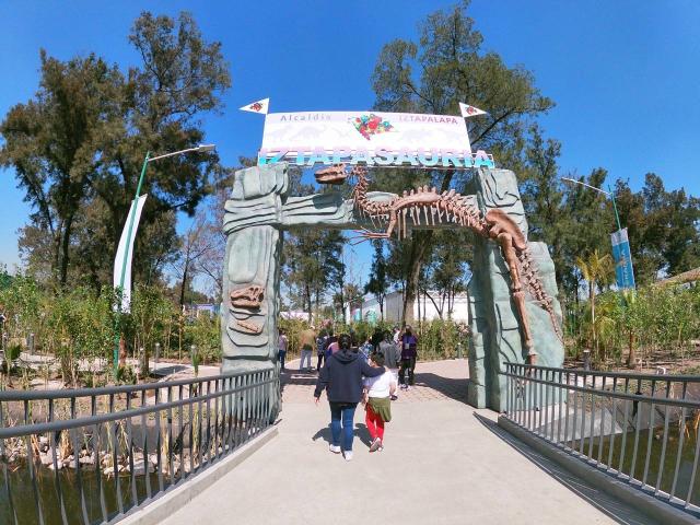 Así es Iztapasauria, el parque gratuito en la CDMX que cuenta con varios dinosaurios
