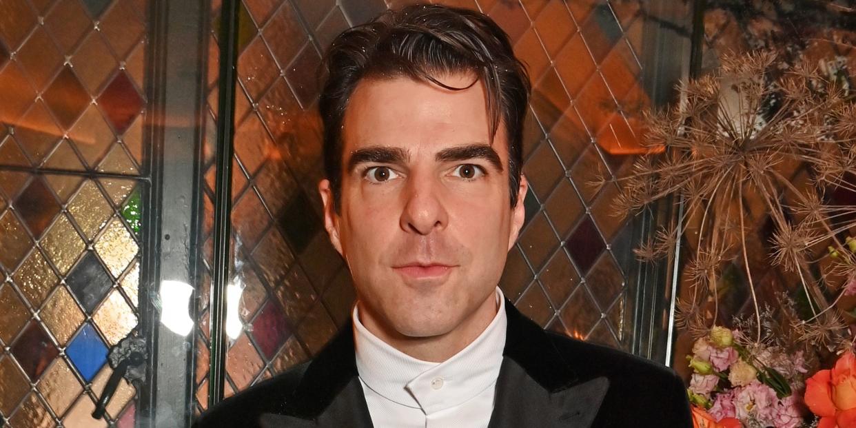 zachary quinto posing