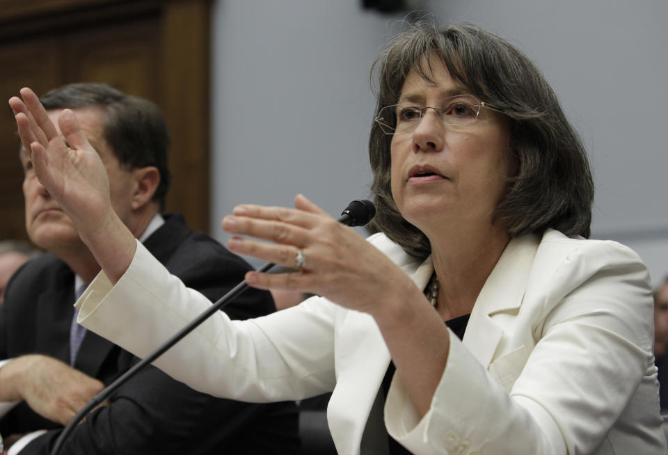 Former FDIC director Sheila Bair testifies before the House Financial Services Committee hearing on "Examining How the Dodd-Frank Act Could Result in More Taxpayer-Funded Bailouts" on Capitol Hill in Washington June 26, 2013. REUTERS/Yuri Gripas (UNITED STATES - Tags: POLITICS BUSINESS)