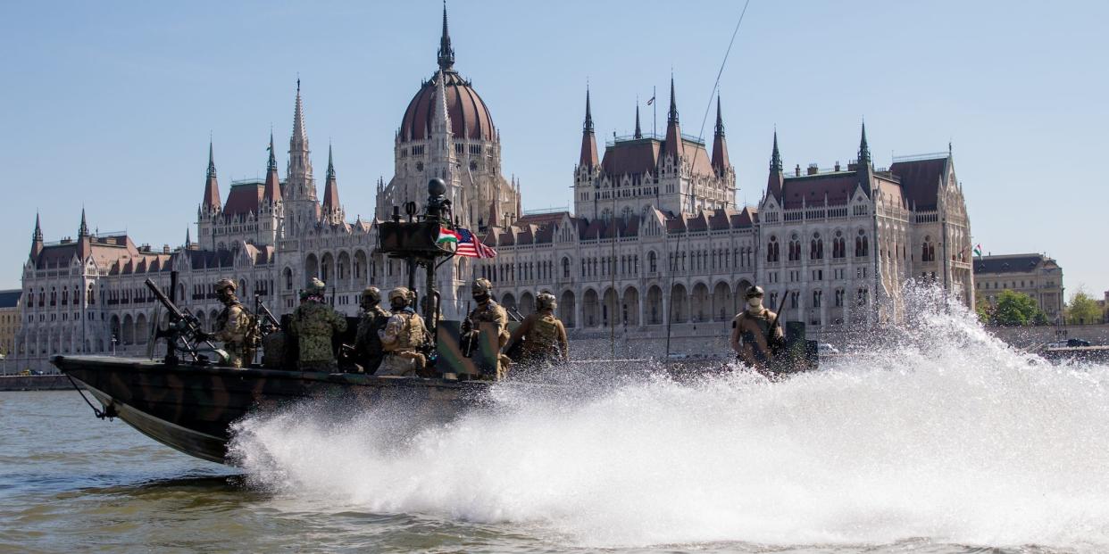 Navy Special Warfare Hungary Danube Budapest