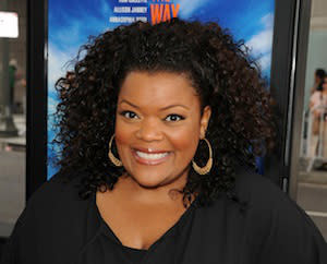 Exclusive: Community's Yvette Nicole Brown Snags Smashing Guest Stint on  Melissa & Joey