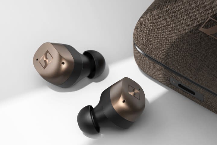 Sennheiser Momentum True Wireless 4 in copper/black.