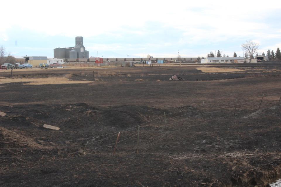 While a majority of the destruction from the West Wind Fire was centered on Denton's southern edge, the fire also swept across the town's northern flank, surrounding the town in flame.