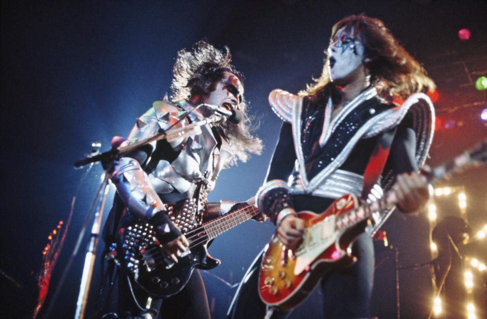 Gene Simmons and Ace Frehley in 1977. (Photo: Michael Putland/Getty Images)