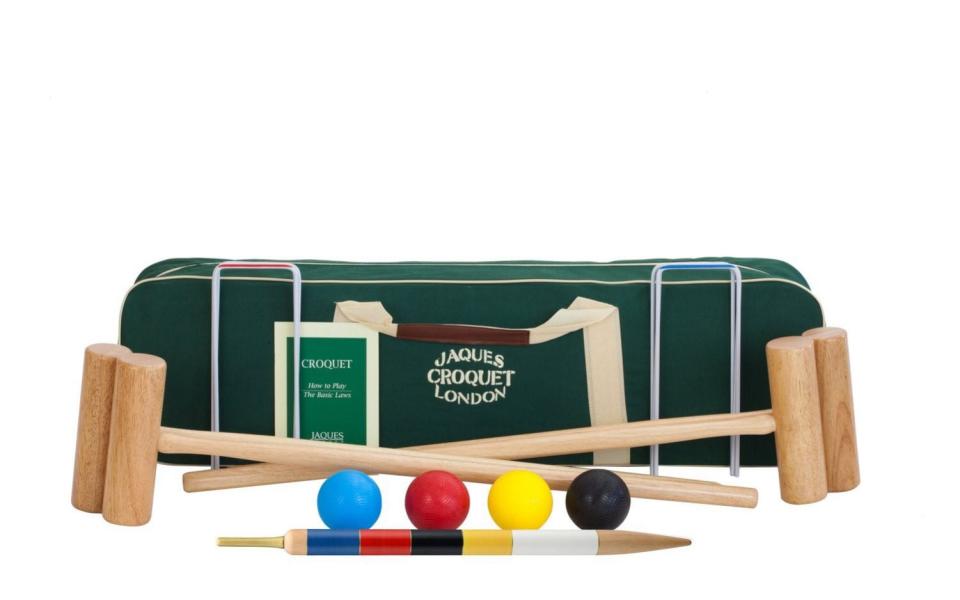 Croquet set