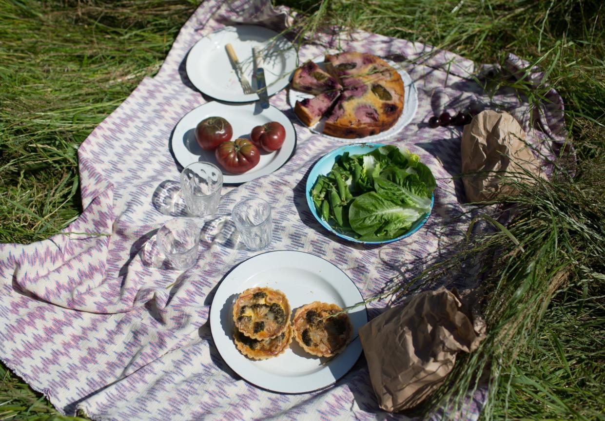 <span>Von Trapp idyll? <a href="https://www.theguardian.com/lifeandstyle/2015/jul/16/rosie-birkett-cook-residency-hassle-free-picnic-recipes" rel="nofollow noopener" target="_blank" data-ylk="slk:Rosie Birkett’s summer picnic;elm:context_link;itc:0;sec:content-canvas" class="link rapid-noclick-resp">Rosie Birkett’s summer picnic</a>.</span><span>Photograph: Elena Heatherwick/The Guardian</span>