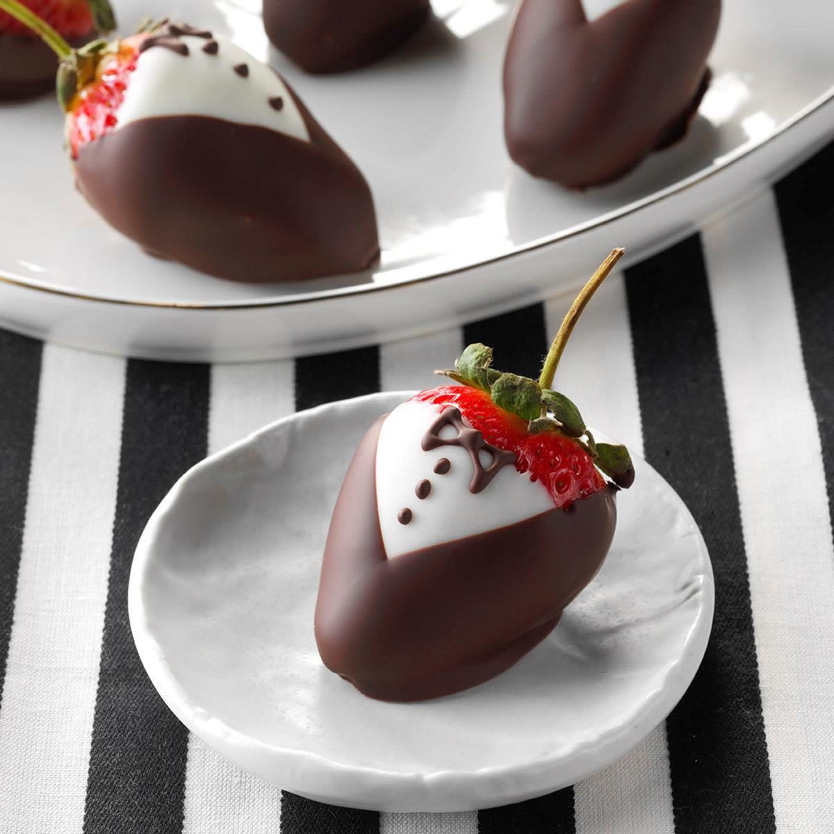 Tuxedo Strawberries