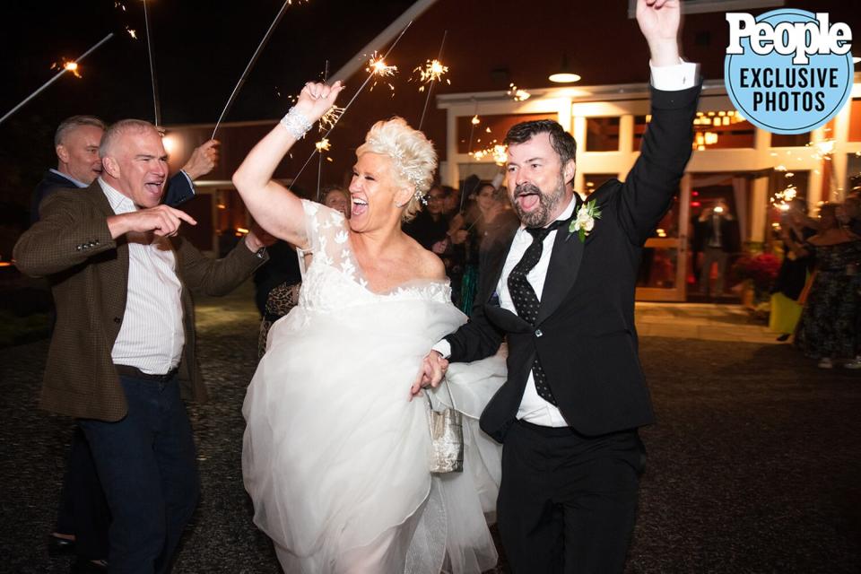 Anne Burrell’s fall-themed wedding