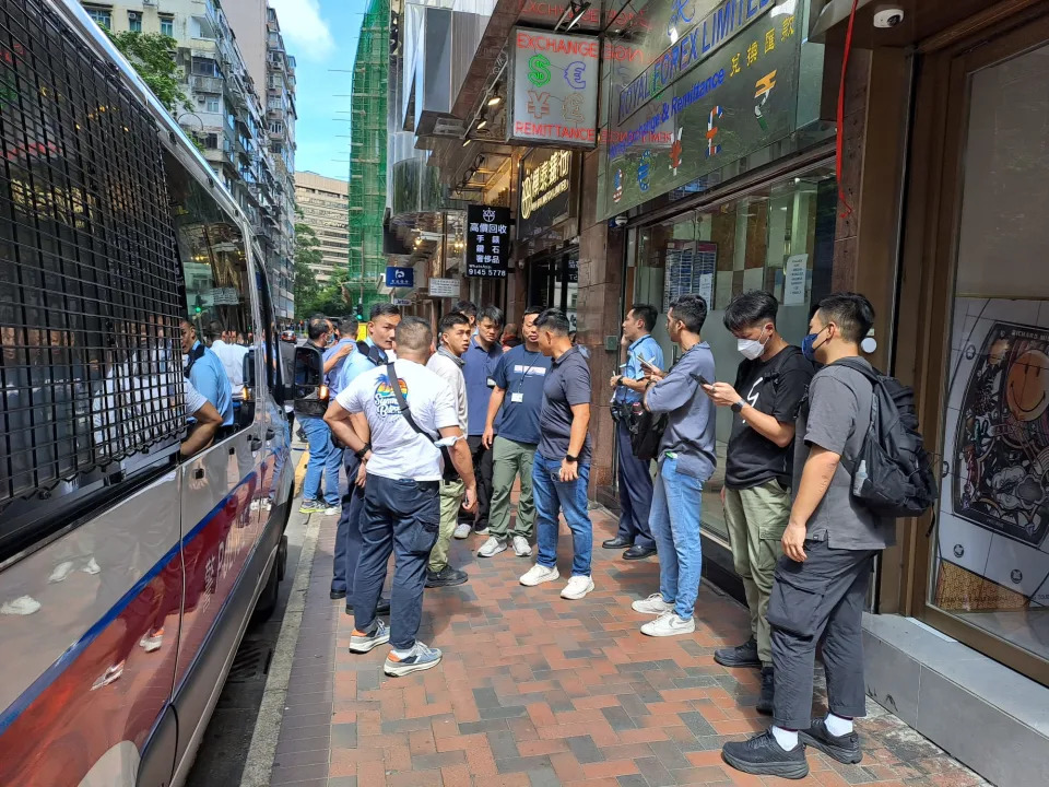 &#x005c16;&#x006c99;&#x005634;&#x009ebc;&#x005730;&#x009053;&#x006a3a;&#x006cf0;&#x009336;&#x00884c;&#x009047;&#x0052ab;&#x00ff0c;&#x008cca;&#x004eba;&#x006436;&#x0063a0;&#x005f8c;&#x004e58;&#x008eca;&#x009003;&#x0053bb;&#x00ff0c;&#x008b66;&#x0065b9;&#x005230;&#x005834;&#x008abf;&#x0067e5;&#x003002;