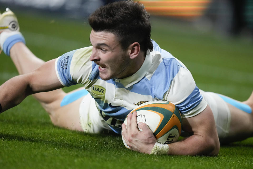 Argentina's Mateo Carreras scores a try during the Rugby Championship test match between Australia and Argentina in Sydney, Australia, Saturday, July 15, 2023. (AP Photo/Rick Rycroft)