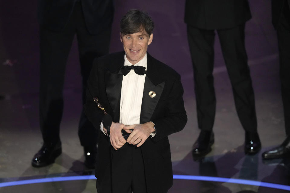 Cillian Murphy accepts the award for best performance by an actor in a leading role for "Oppenheimer" during the Oscars on Sunday, March 10, 2024, at the Dolby Theatre in Los Angeles. (AP Photo/Chris Pizzello)